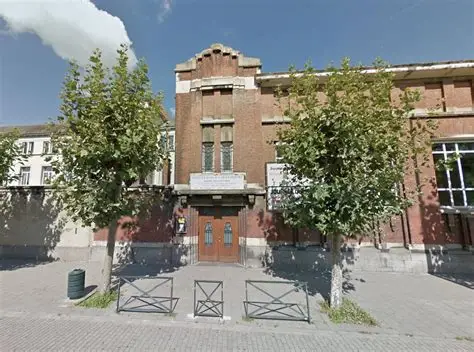 Institut de la Sainte-Famille d'Helmet